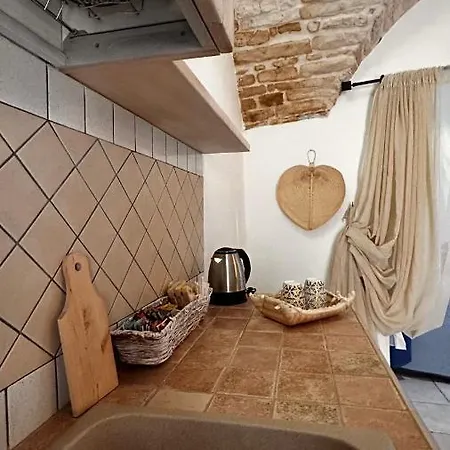 Vico 38 * Μαρτίνα Φράνκα